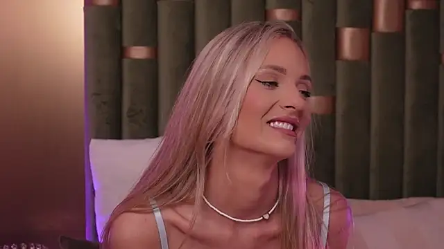XXX chat uživo modela AmeliaAngel