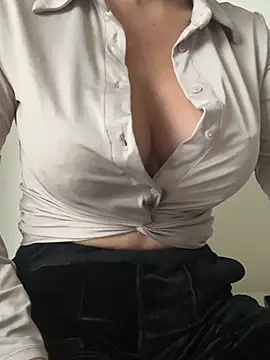 DulceMya Chat XXX in diretta