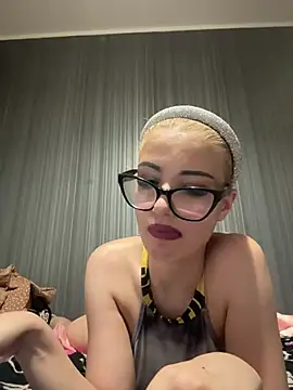 SirenLisa69 XXX чат на живо