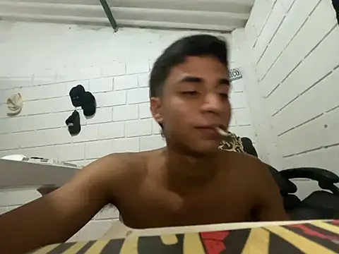 Max_TheHorseDick: вебкам-шоу