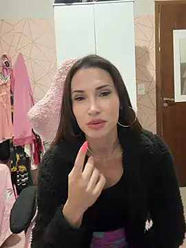 Irresistible37's Live XXX Chat