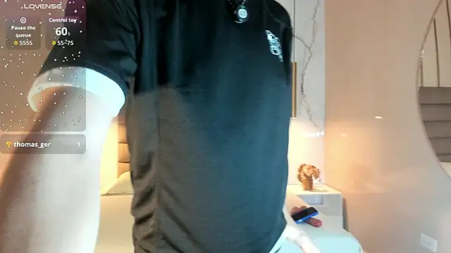Maxi_little 라이브 XXX 채팅