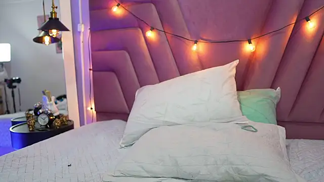 Chat +18 de littleaprill ao vivo