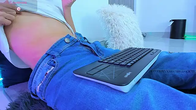 Chatroom XXX en direct de nezonx
