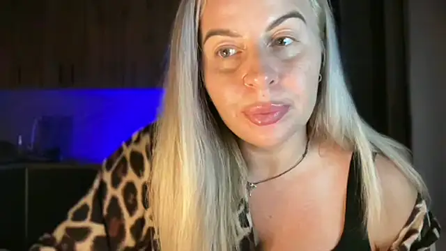 Lisorine Live XXX-Chat