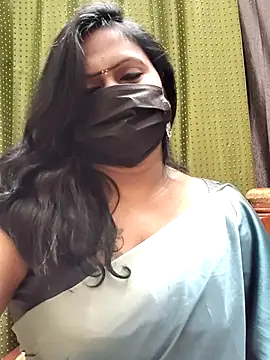 Meera_mia Chat XXX in diretta