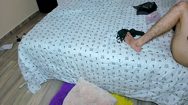 submissive_extremee Show Webcam