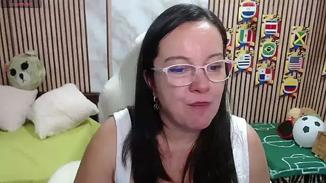 Sonialorens_'s Live XXX Chat