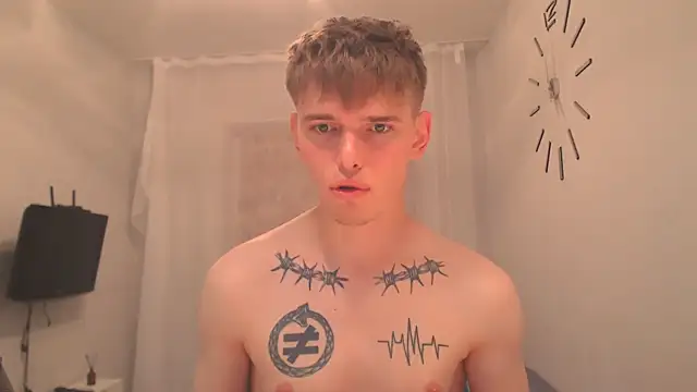 Fredd_Xanders élő XXX-chatje