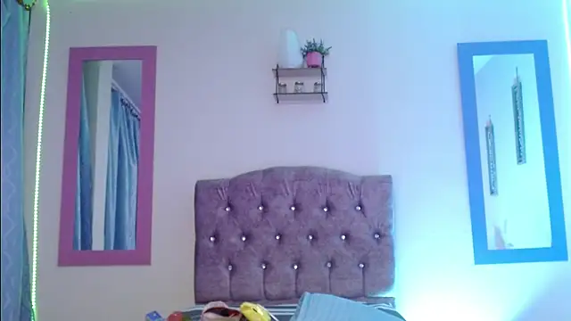 Chat +18 de naya_10 ao vivo