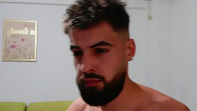 Chat +18 de HairyRobxxx ao vivo