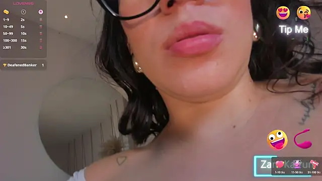 ZaraKafruni Chat XXX live