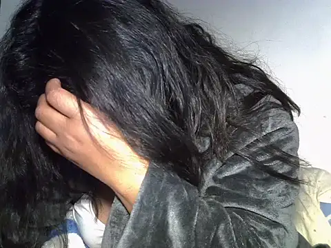 Chat +18 de Artinah22 ao vivo