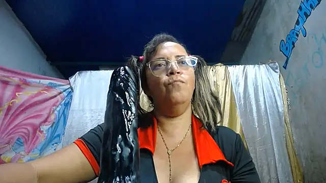  โชว์เว็บแคมของ alina_maturehot