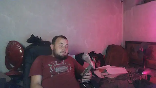 Show modela BIG-COCK-OMG na web-kameri
