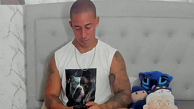 Chatroom XXX en direct de luigiferrara