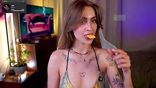 Kamila_icee XXX чат на живо