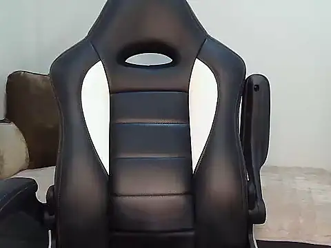 lovelynie123's Live XXX Chat