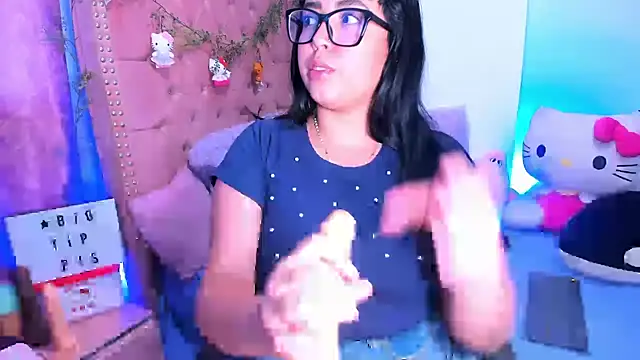 LillyCandy Chat XXX live