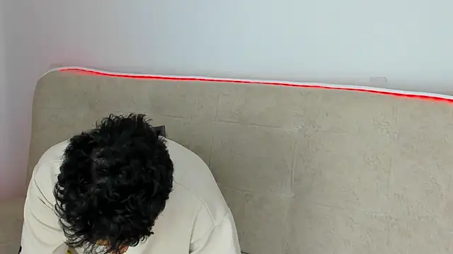 Chat +18 de _Alex_Colton ao vivo
