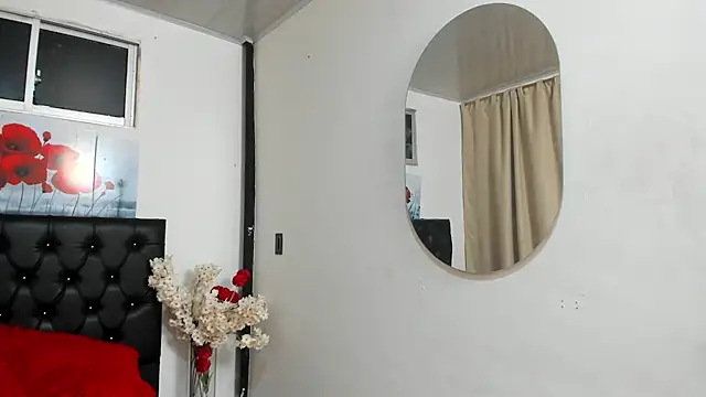 pinky_f00x live XXX chat