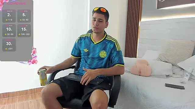 XXX chat uživo modela Mauro_boy