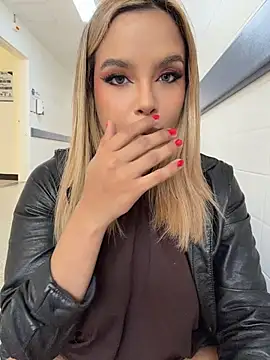 Sammy_garciaa1's Webcam Show