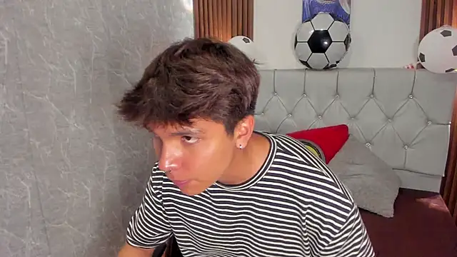 Thiago_Kozak Webcam-Show