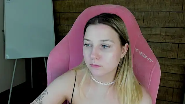 TinnaBurton – Live XXX-chat