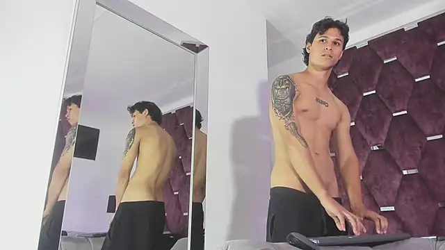 Chat XXX Live TonyBenedetti