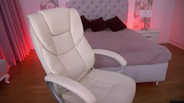 LioraFox's Live XXX Chat