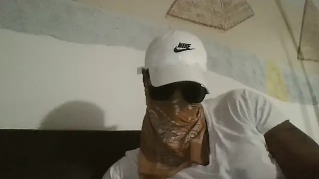 ThatDickSexy2's Webcam Show