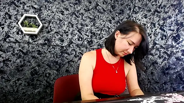 Moon_foxy_ Chat XXX in diretta