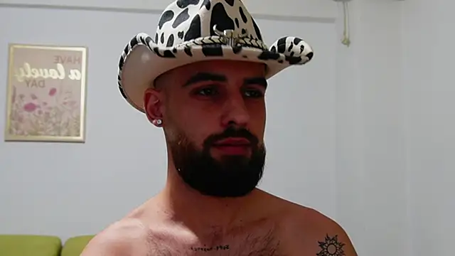 HairyRobxxx Webcam Show