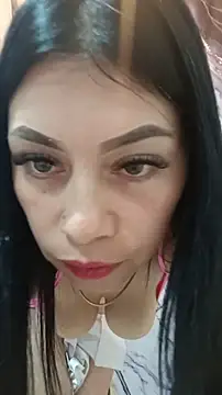 AnnaliOlsenX élő XXX-chatje