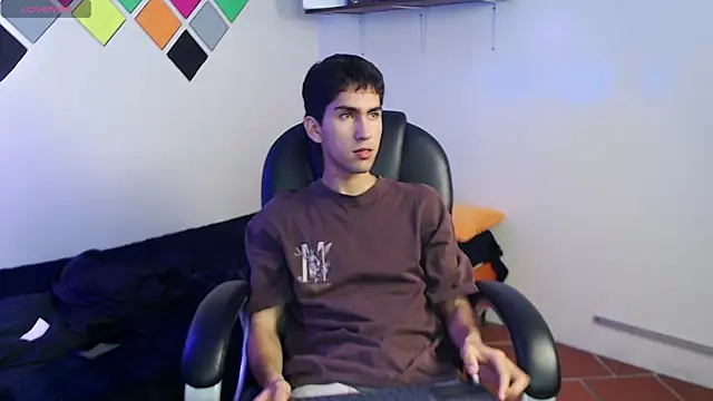 Chat XXX en directo de adan_tower