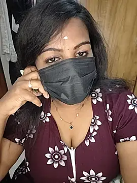 Tamil_Shara Adlı Modelin Canlı XXX Sohbeti