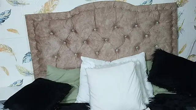 Naomye_Lm's Live XXX Chat