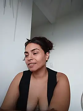 Ivanna2's Live XXX Chat