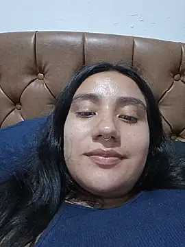 Chat +18 de Hellen_Alex ao vivo