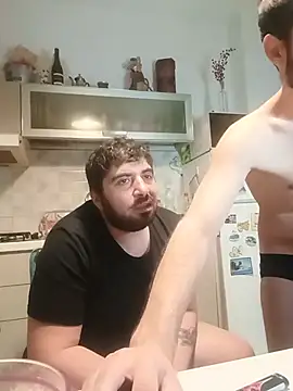 bear_skinny Adlı Modelin Canlı XXX Sohbeti