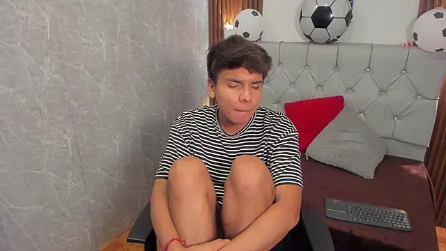 Thiago_Kozak – webcam-show