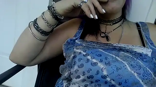 TWiSTYTheTwizted's Live XXX Chat