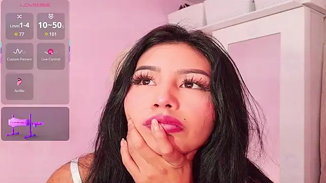 Miss_Charlottet Chat XXX in diretta