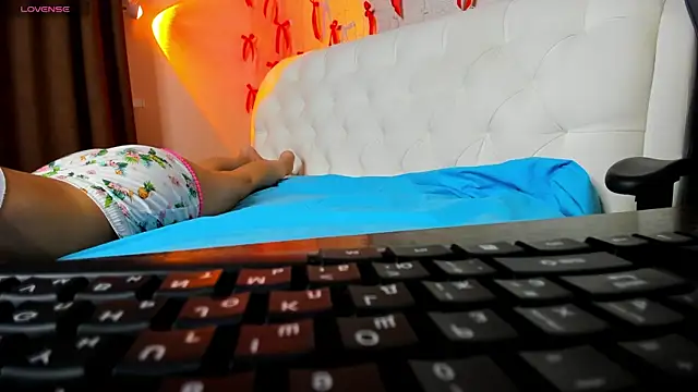 Chat +18 de Ivy_Ross ao vivo