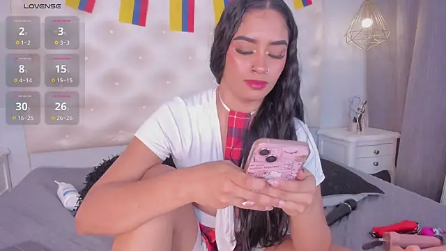 Chatroom XXX en direct de scarleettdoll