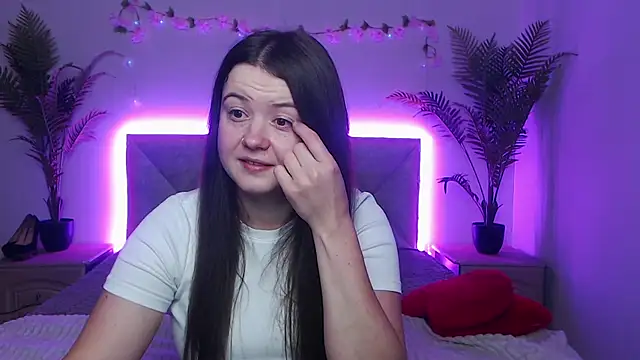 Chatroom XXX en direct de MavkaCute