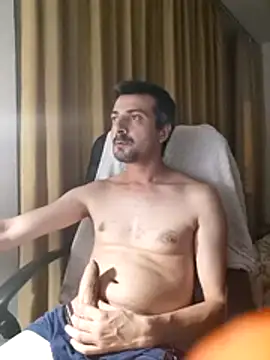 IonutCiprian Adlı Modelin Canlı XXX Sohbeti
