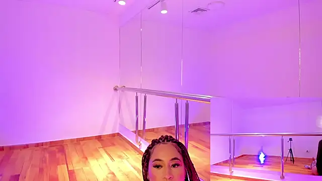 צ'אט XXX בשידור חי של Nikki_Rousmel