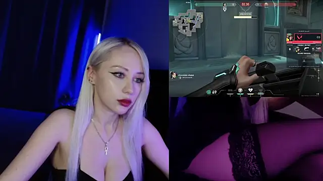 roxxyrowe Adlı Modelin Canlı XXX Sohbeti